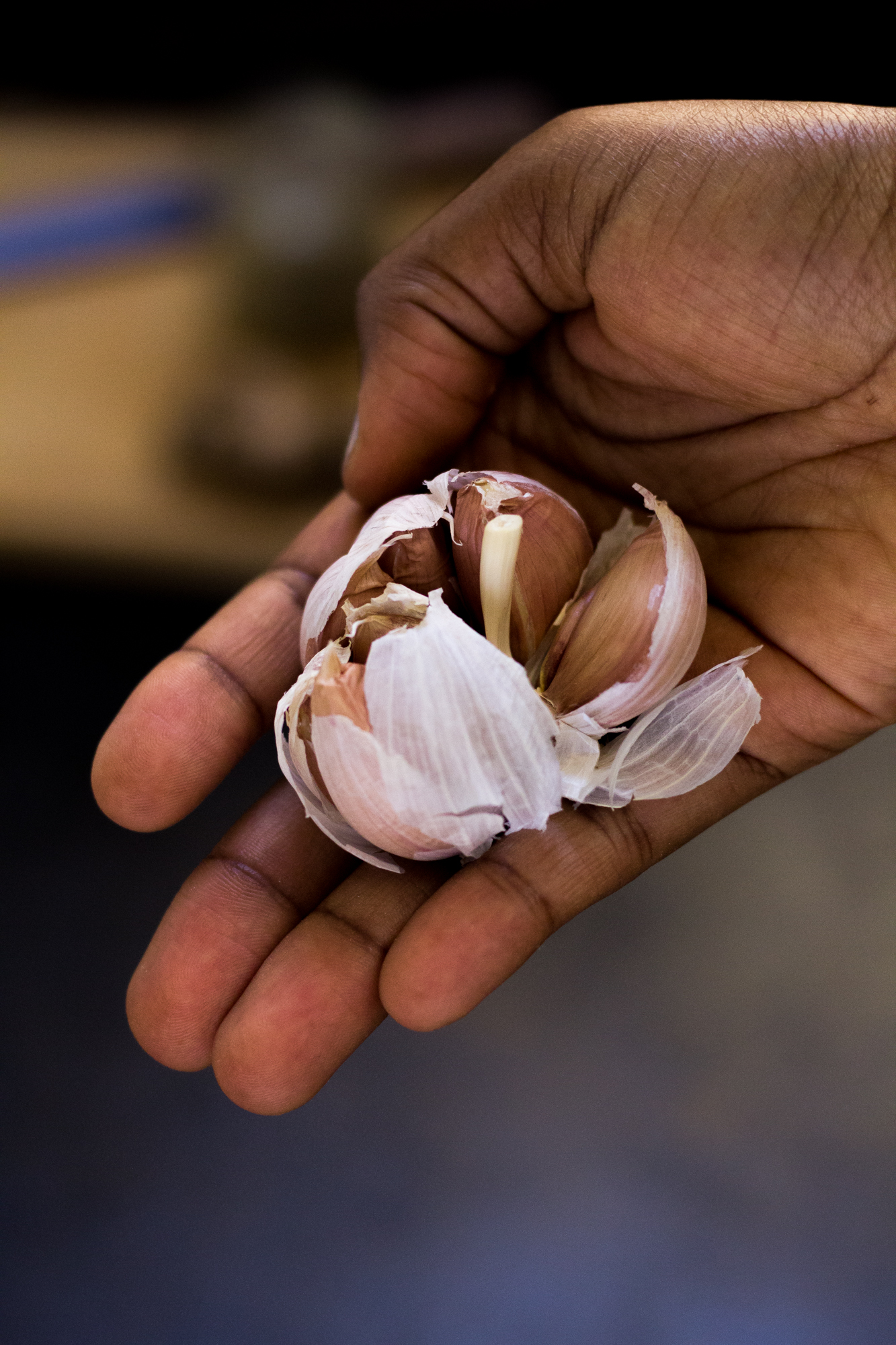 garlic cloves, Uganda